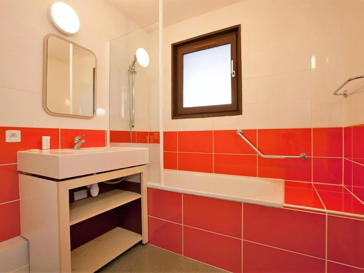 Appartement Confortable 2 Pieces Avec Balcon, Depart Skis Aux Pieds, Wifi Inclus - Fr-1-314-213